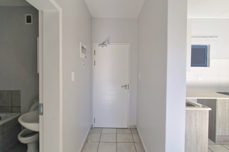 To Let 2 Bedroom Property for Rent in Parklands North Western Cape